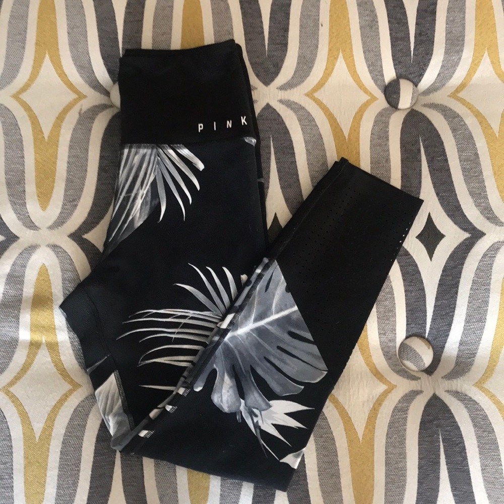 VS PINK ultimate legging